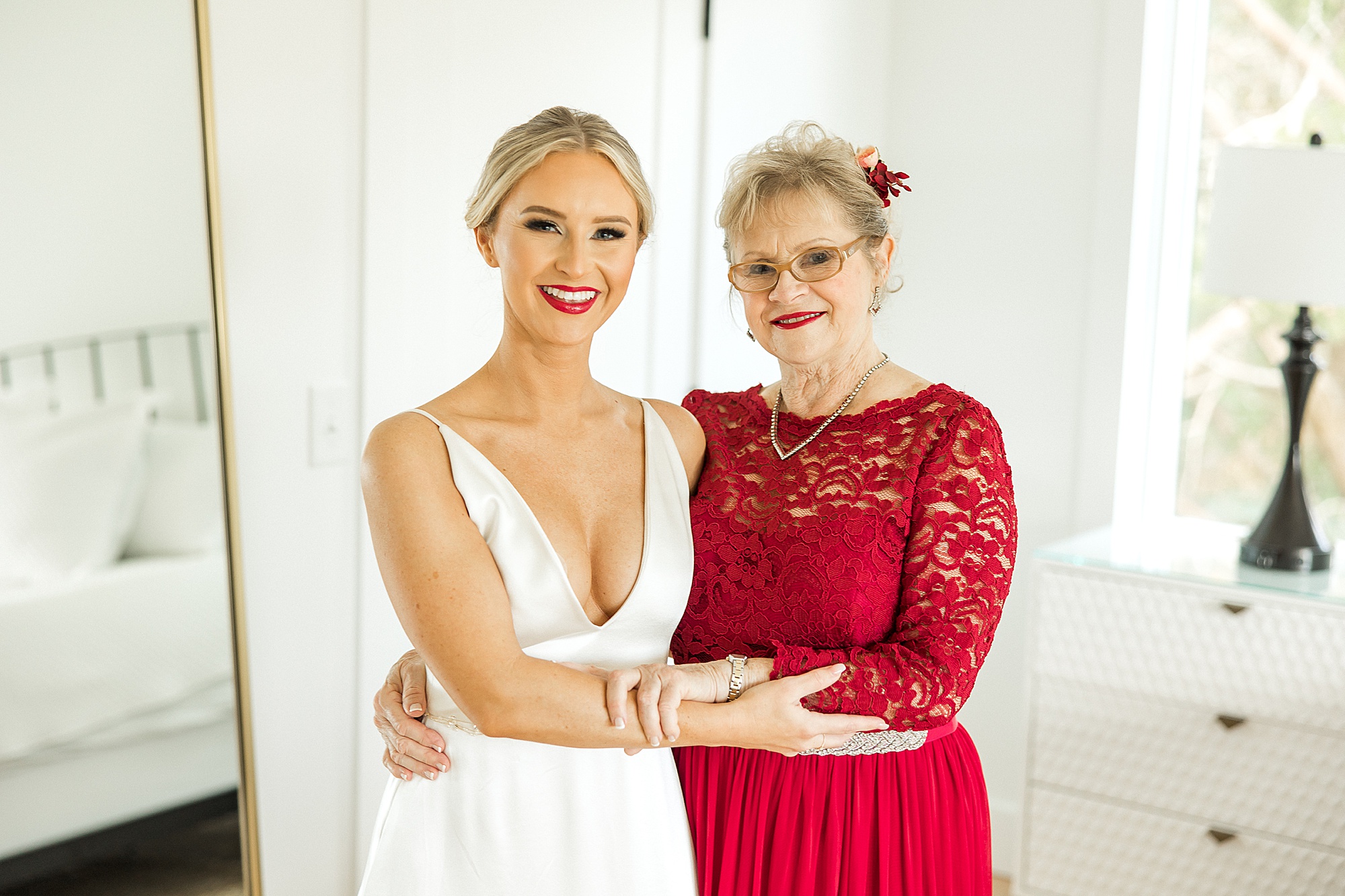 bride and mother before wedding ceremony