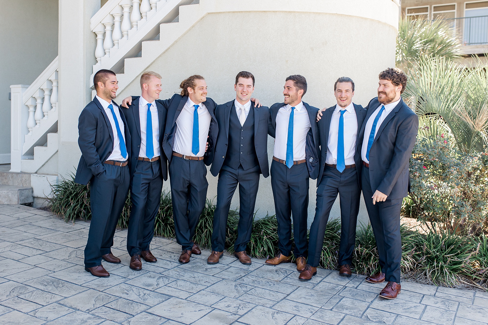 South Carolina wedding photographer captures groomsmen at NC wedding