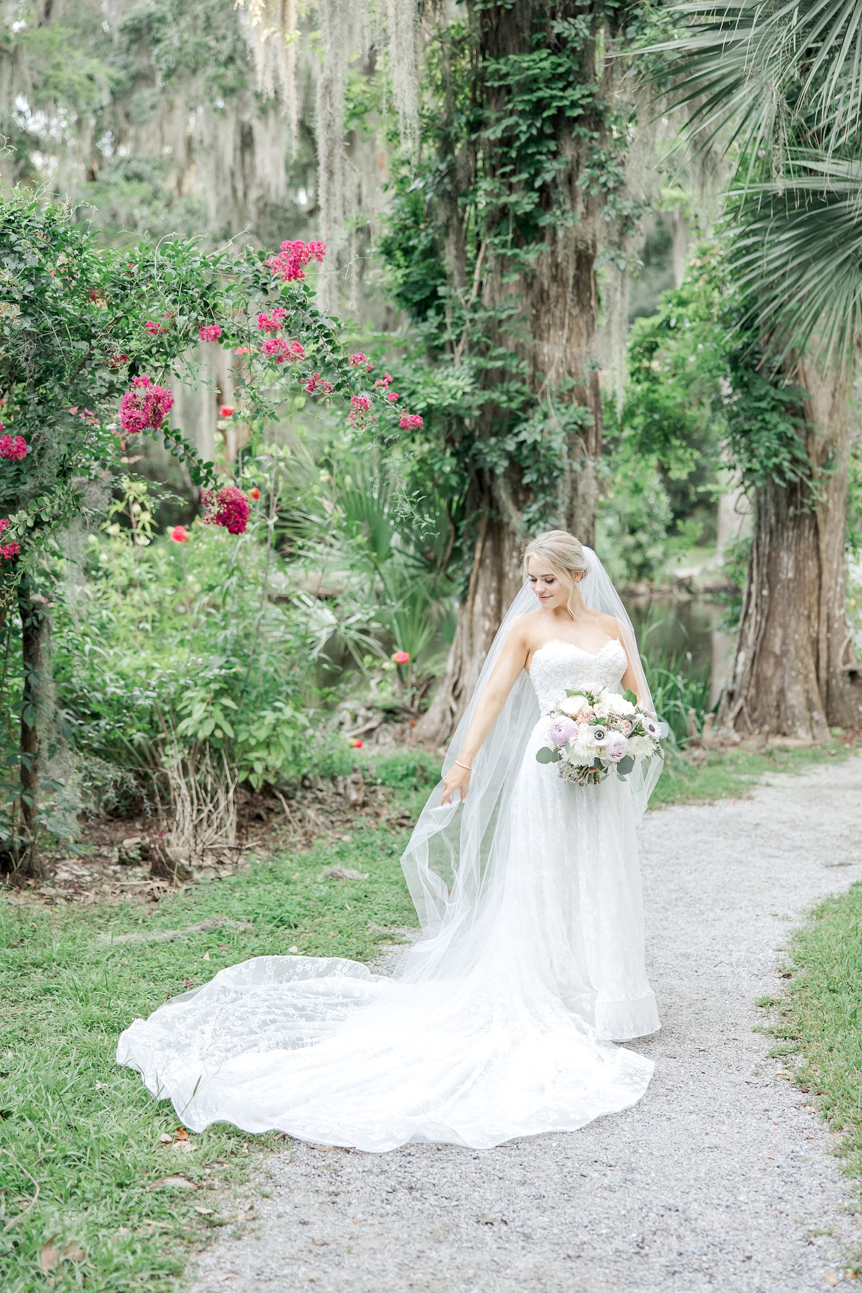 Magnolia Plantation and Gardens bridal portraits