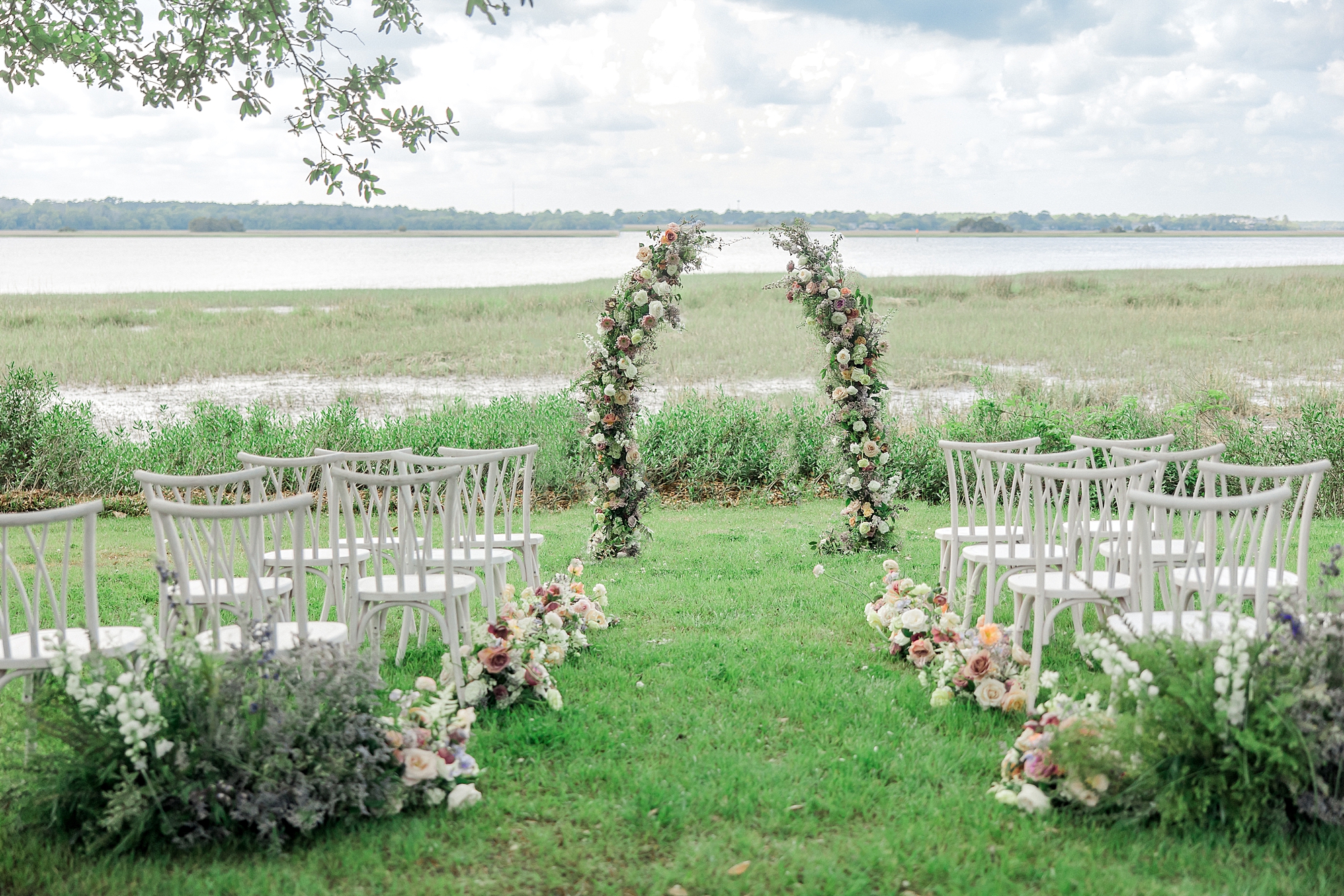 outdoor spring wedding at Lowndes Grove