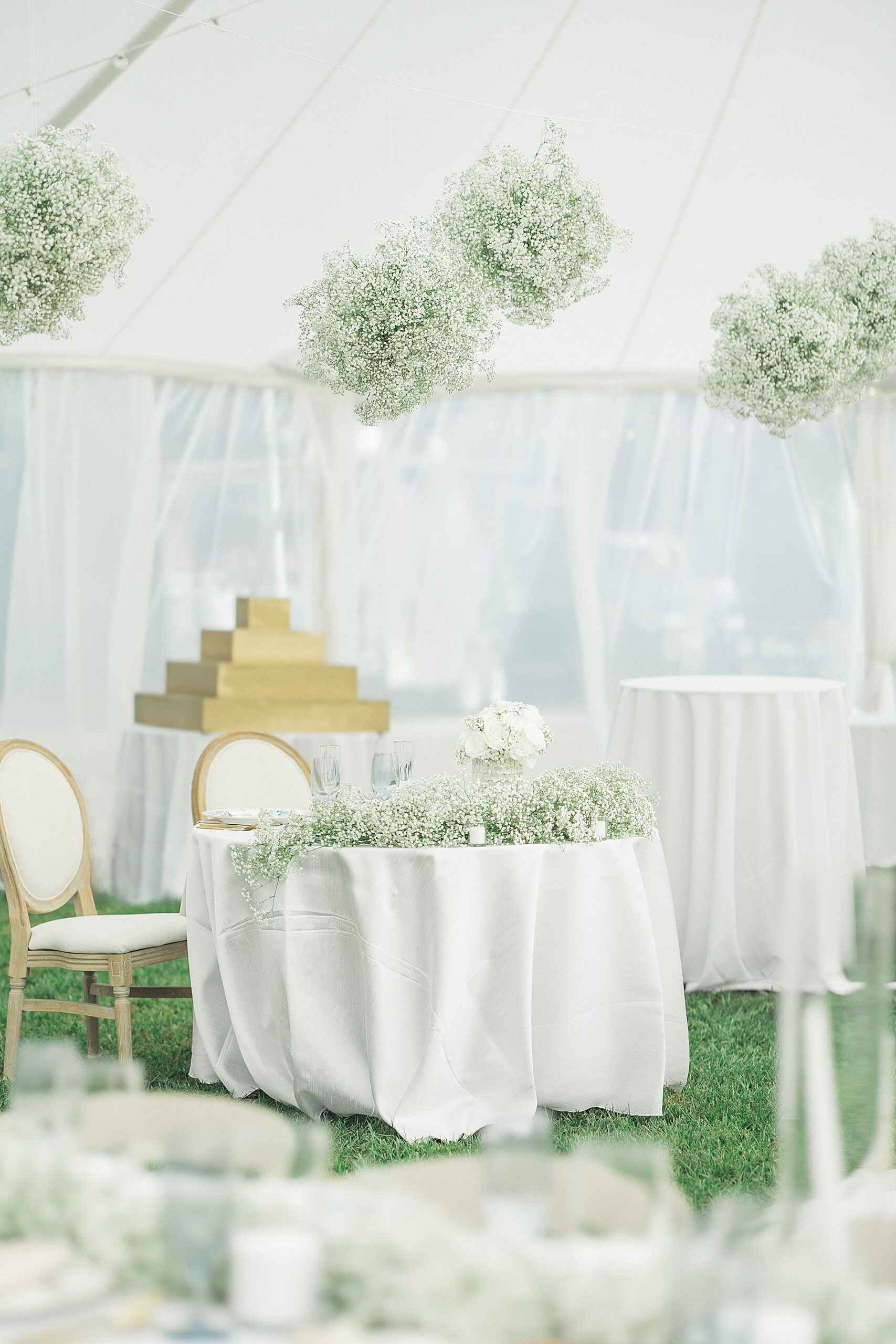 elegant and timeless wedding reception details