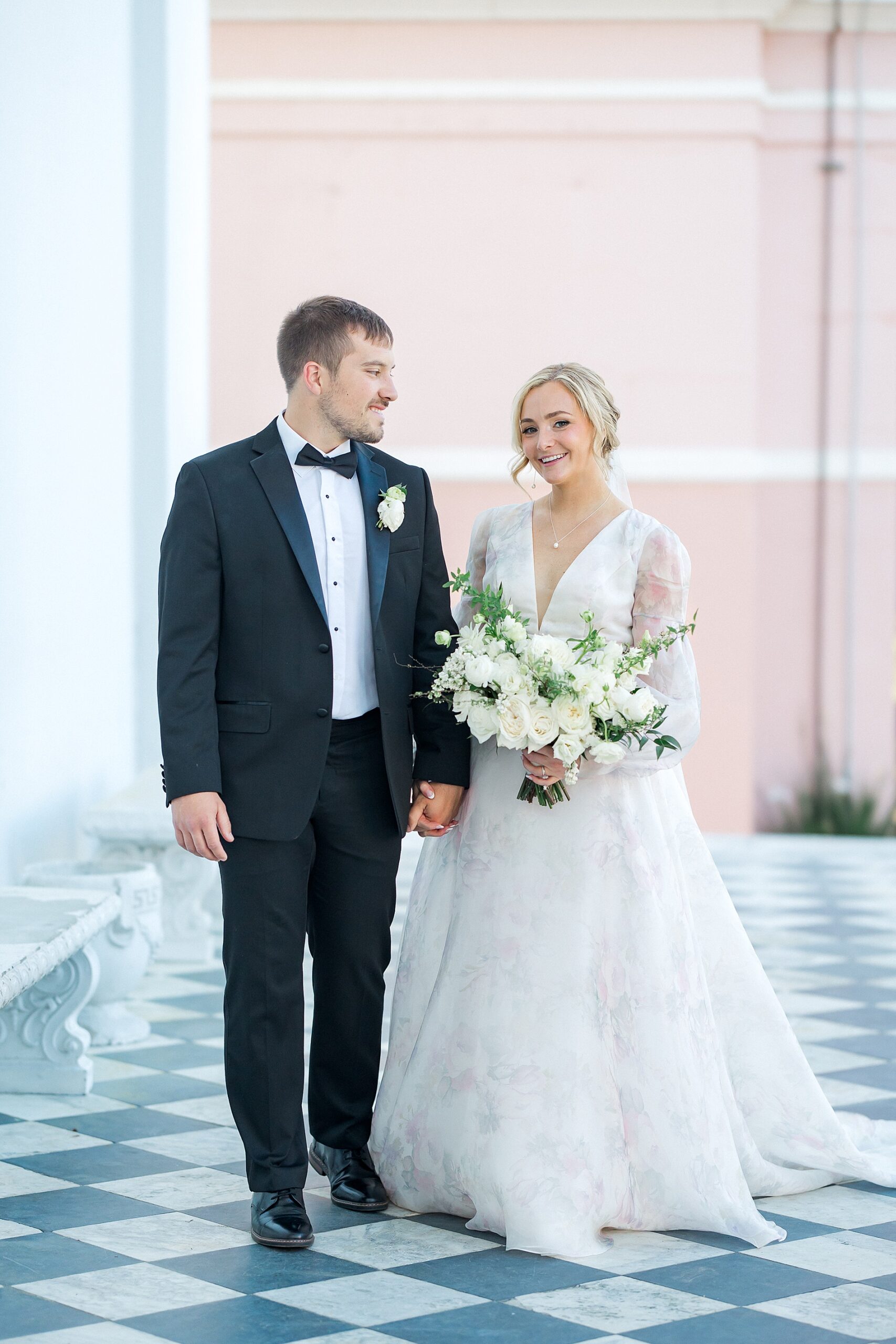 Timeless Charleston wedding portraits